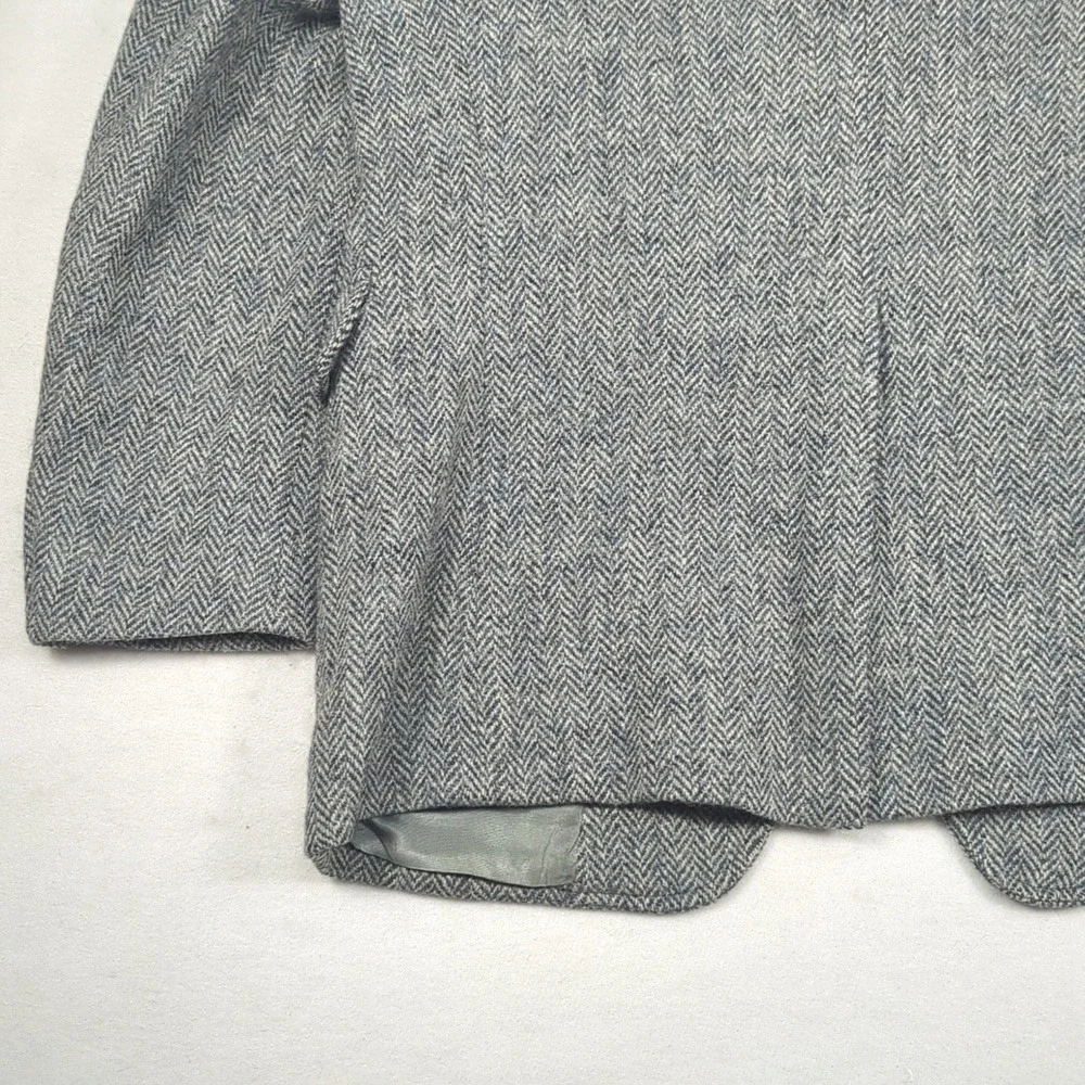 VTG Jos A Bank Harris Tweed Scottish Wool Gray Herringbone Mens Blazer Size 42S‎